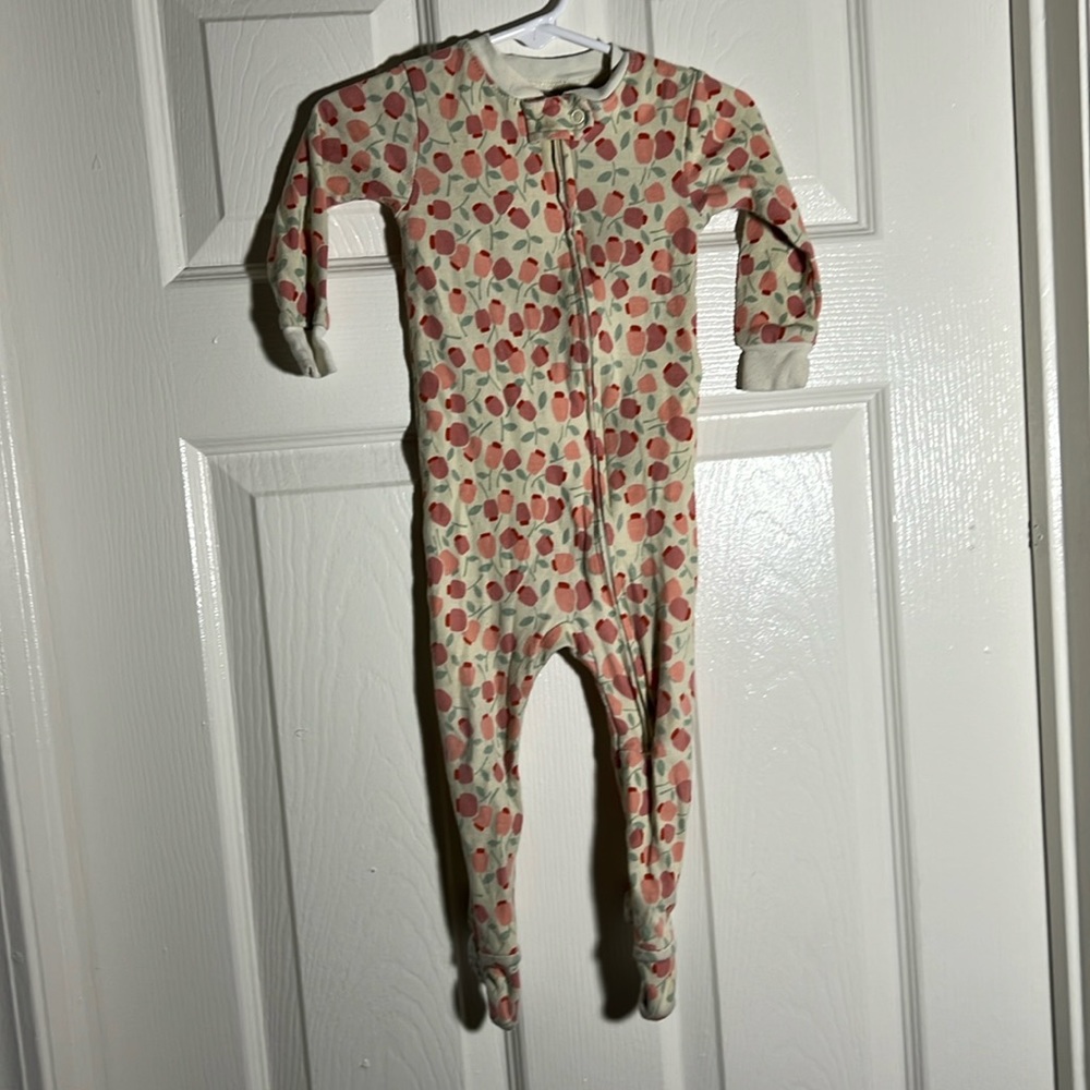 Amazon Essentials - rose print baby footie pajamas